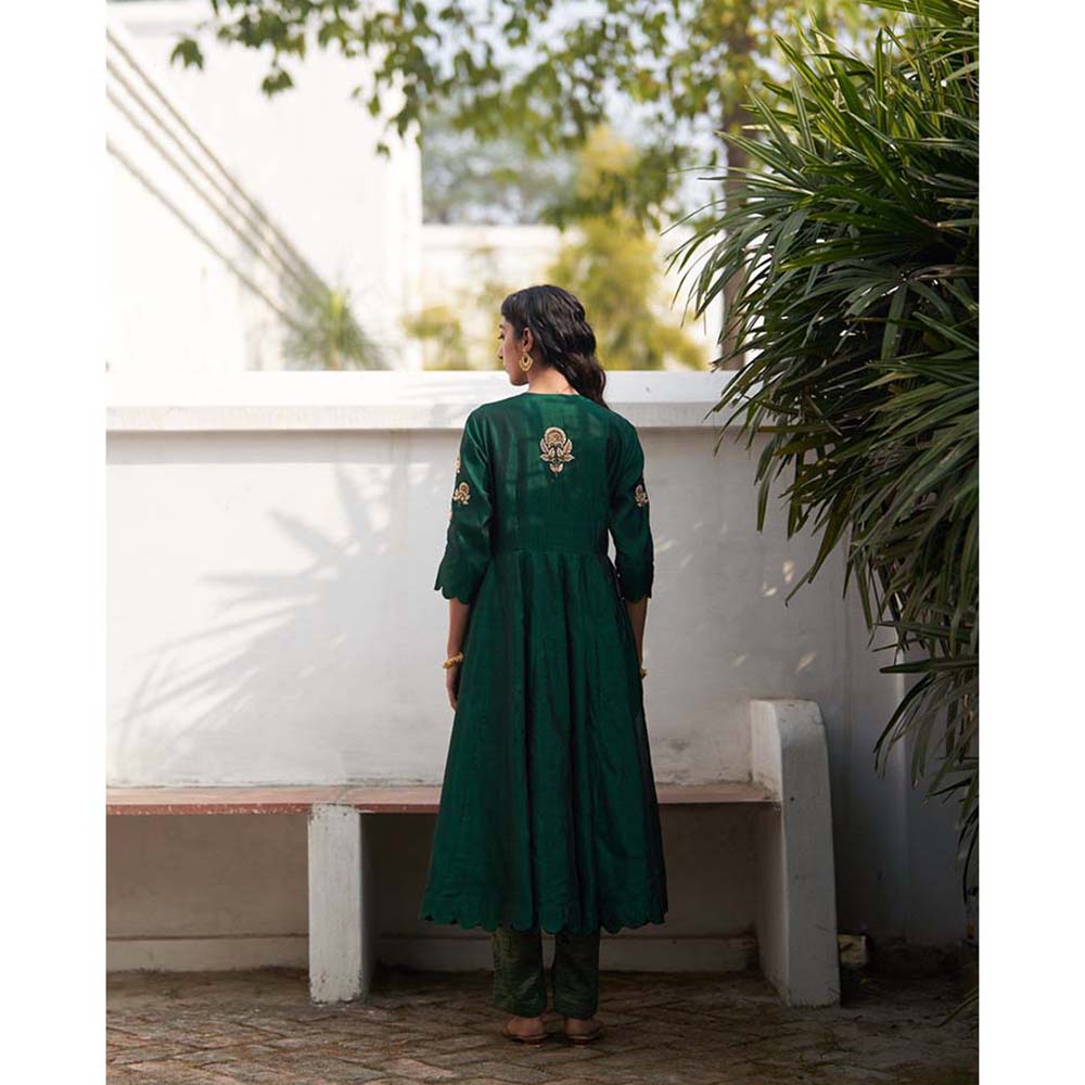 Label Earthen Green Zardozi Kalidaar Kurta with Pant (Set of 2)