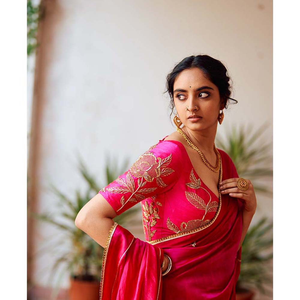 Label Earthen Zari Phool Rani Zardozi Saree with Embroidered with Stitched Blouse
