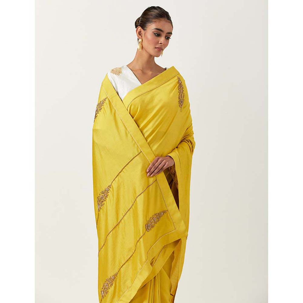Label Earthen Geeta Saree with Mehar with Stitched Blouse