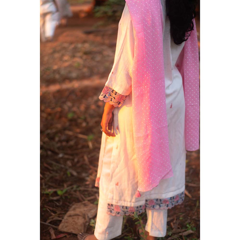 Label Earthen Ivory Hand Embroidery Detailing Kurta and Trouser (Set of 2)