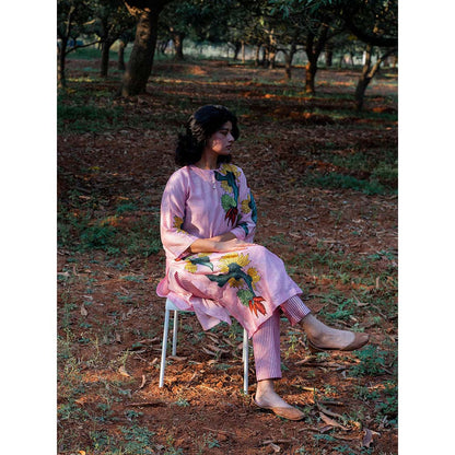 Label Earthen Pink Chanderi Embroidery Detailing Kurta and Trouser (Set of 2)