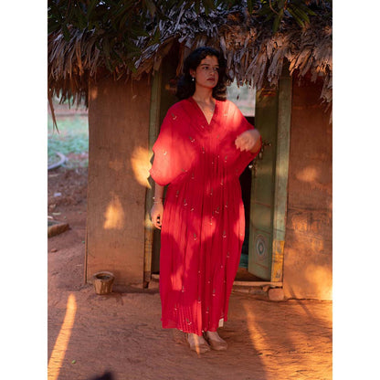 Label Earthen Red Embroidery Detailing Kaftan