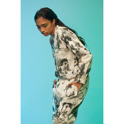 Label SOUS White Exotic Adventure Co-Ord (Set of 2)