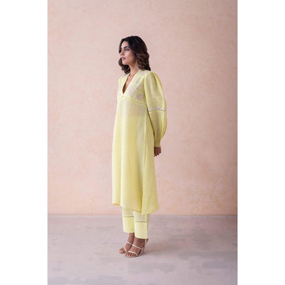 LABEL NAARITI Anya Floral Embroidery Lace Detailing Linen Kurta with Salwar