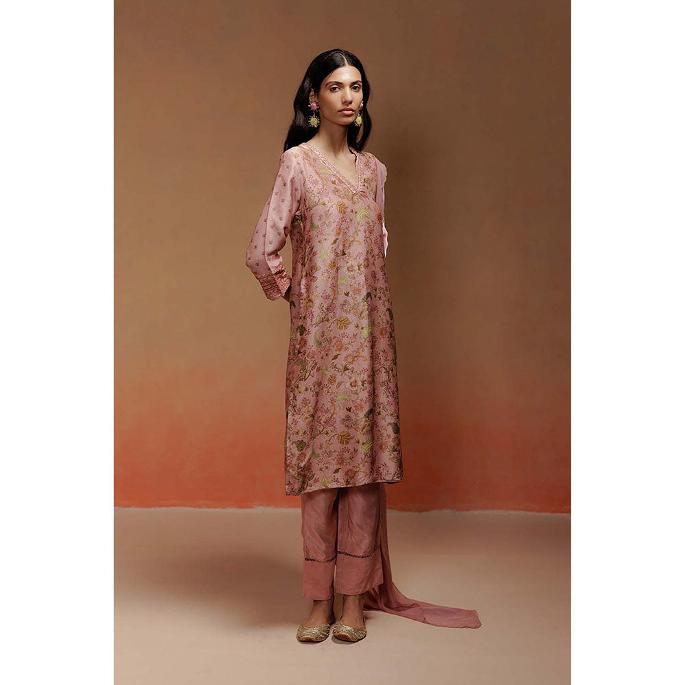 LABEL NAARITI Samia Embroidered Pink Kurta with Pant and Dupatta