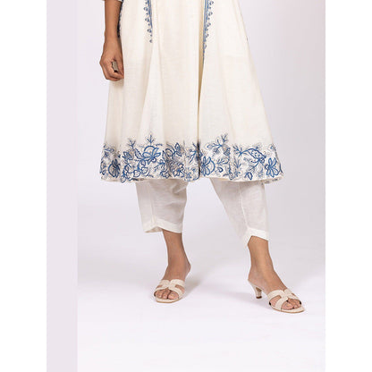 LABEL NAARITI Nargis White Kurta with Salwar and Dupatta