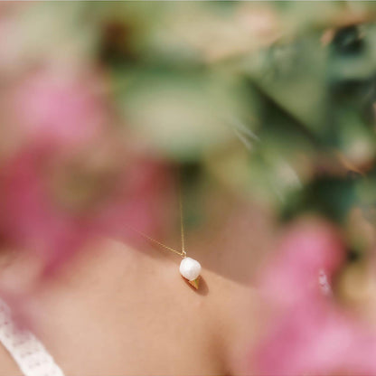 La marque-M White Softy Pearl Necklace