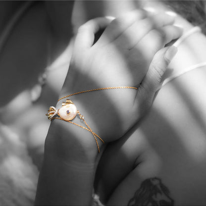 La marque-M White Marine Life Diamond Bracelet