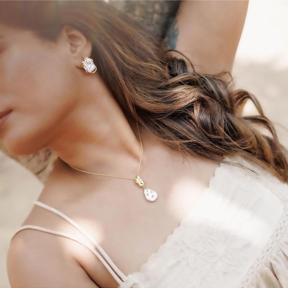 La marque-M White Diamond Leaf Gold Pearl Earrings