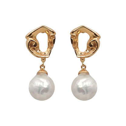 La marque-M White Crushed Gold Pearl Earrings