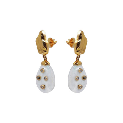 La marque-M White Golden Bliss Pearl Earrings