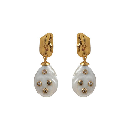 La marque-M White Golden Bliss Pearl Earrings