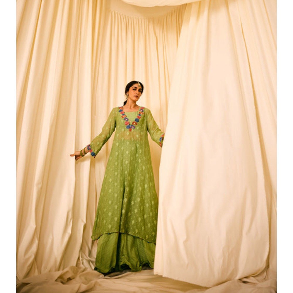 Leela by A Green Slip Kurta With Inner And Palazzo Along With Dupatta