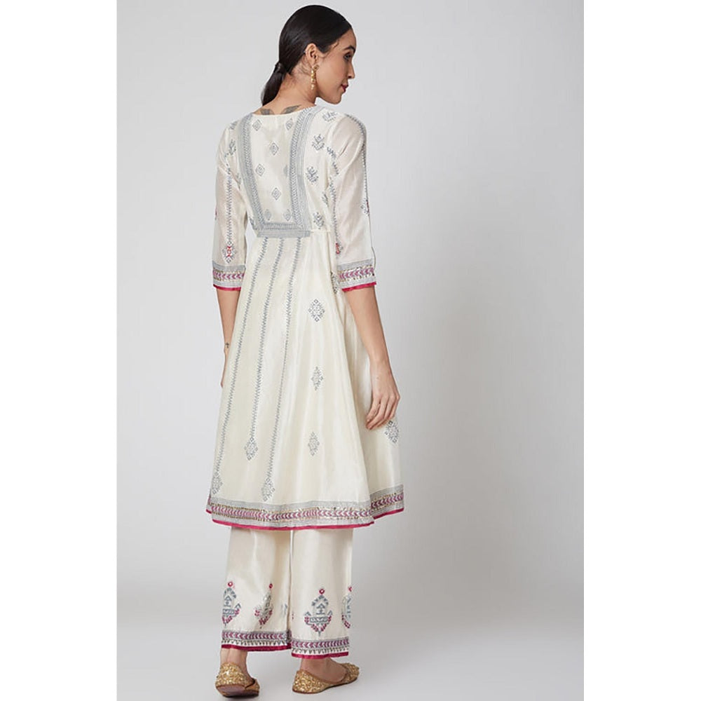 Leela by A Ivory Kurta With Palazzo And Dupatta