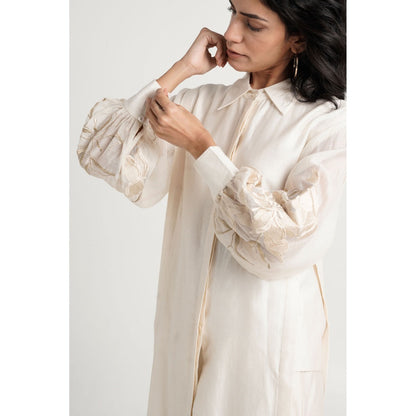 MADDER MUCH Buckler Co-Ord - White (Set of 2)