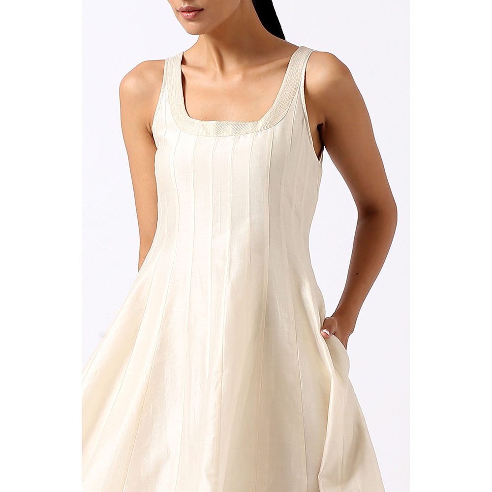 MADDER MUCH Iris Midi Dress - White (Set of 3)