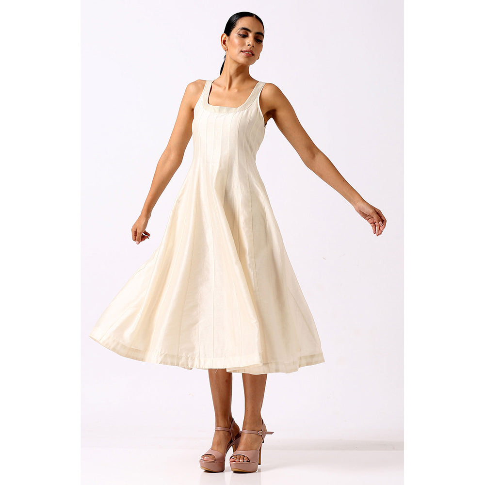 MADDER MUCH Iris Midi Dress - White (Set of 3)
