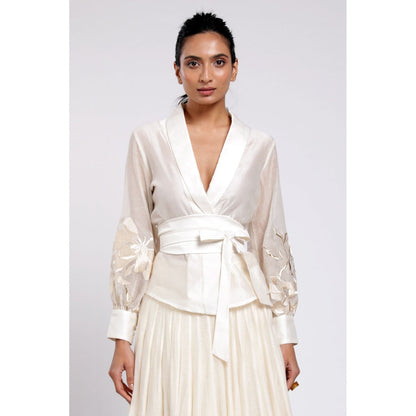 MADDER MUCH Niko Tops - White (Set of 2)