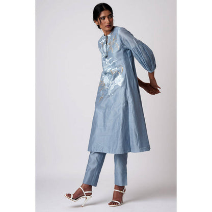 MADDER MUCH Blue Embroidered Round Neck Kurta With Pant