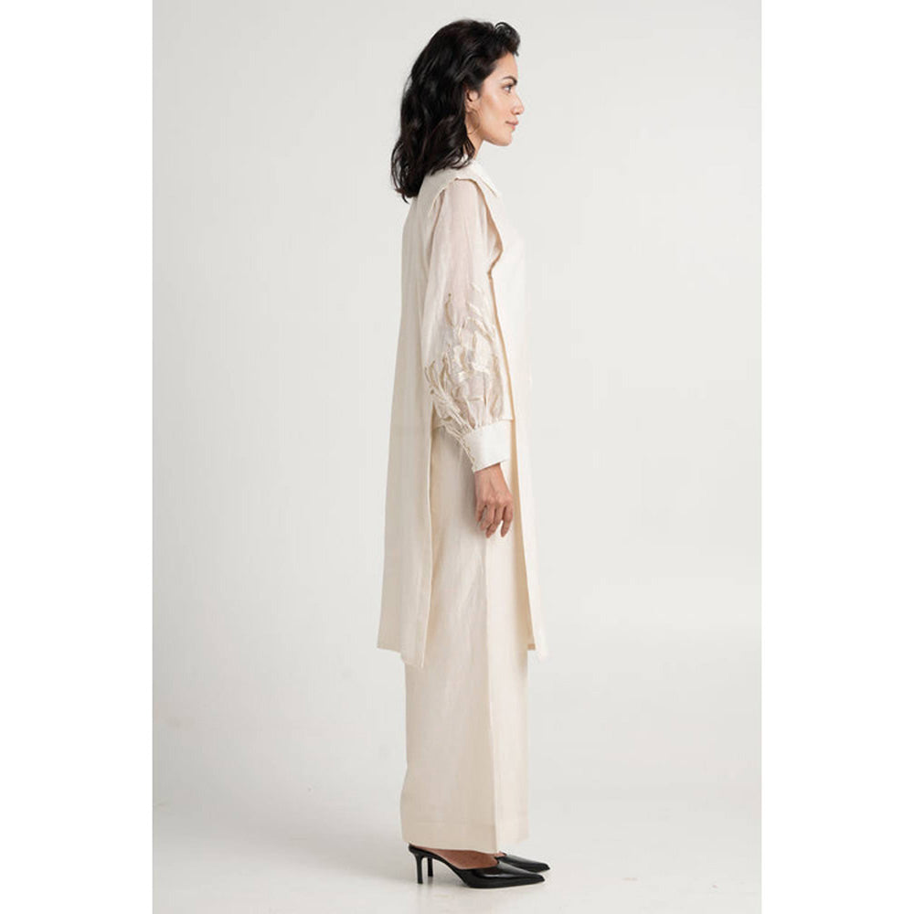 MADDER MUCH Women Ivory Chanderi Solid Kurta with Pant