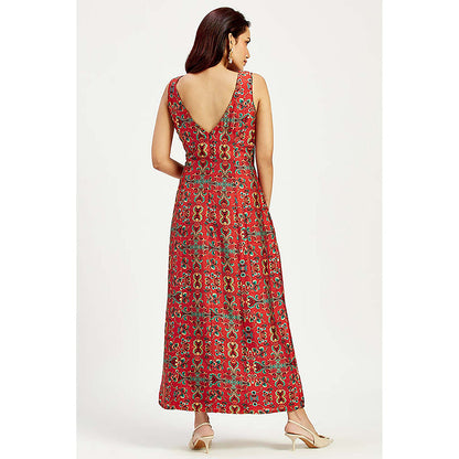 MADDER MUCH Aliva 2.0 - Cape Jacket + Serene Sleeveless Long Dress