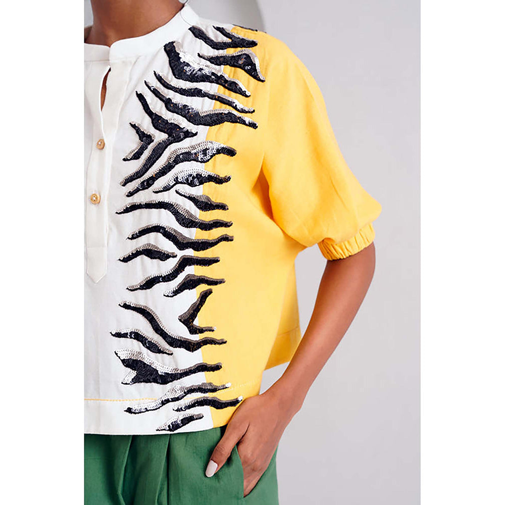 MADDER MUCH Multi-Color Cotton Round Neck Animal Print Top With Pant