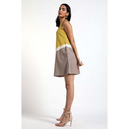 MADDER MUCH Tia - Short Sweet Dress