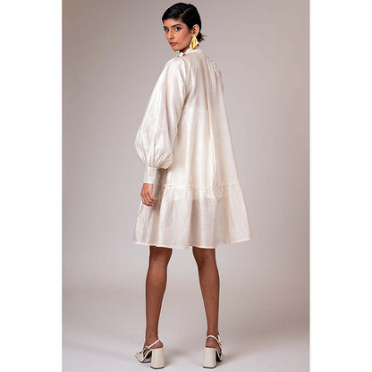 MADDER MUCH Vana - Snowy Short Dress