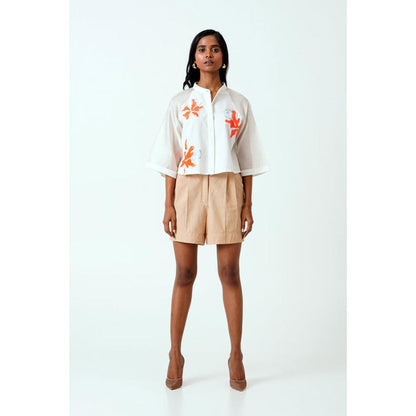 MADDER MUCH Cotton White Mandarin Neck Solid/Plain Shirt