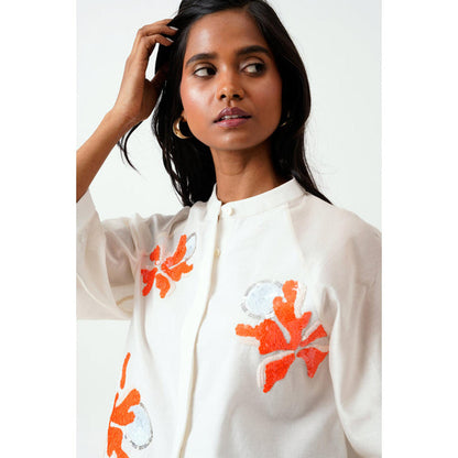 MADDER MUCH Cotton White Mandarin Neck Solid/Plain Shirt