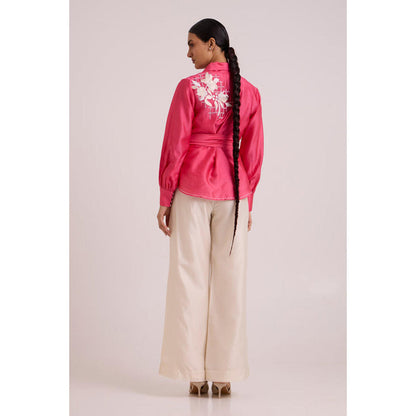 MADDER MUCH Cotton Pink V-Neck Floral Top