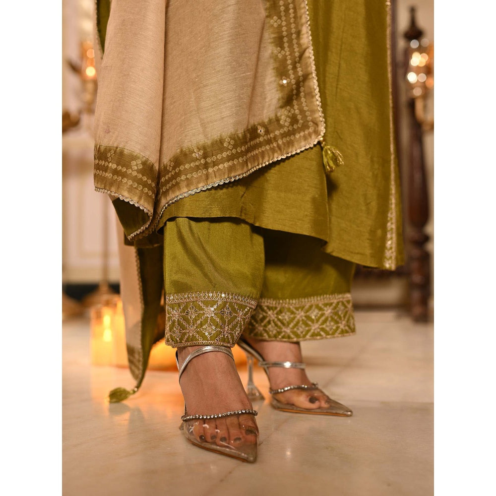 Mahee Jaipur Mehandi Green Ghawar Print Kurta With Pant And Dupatta