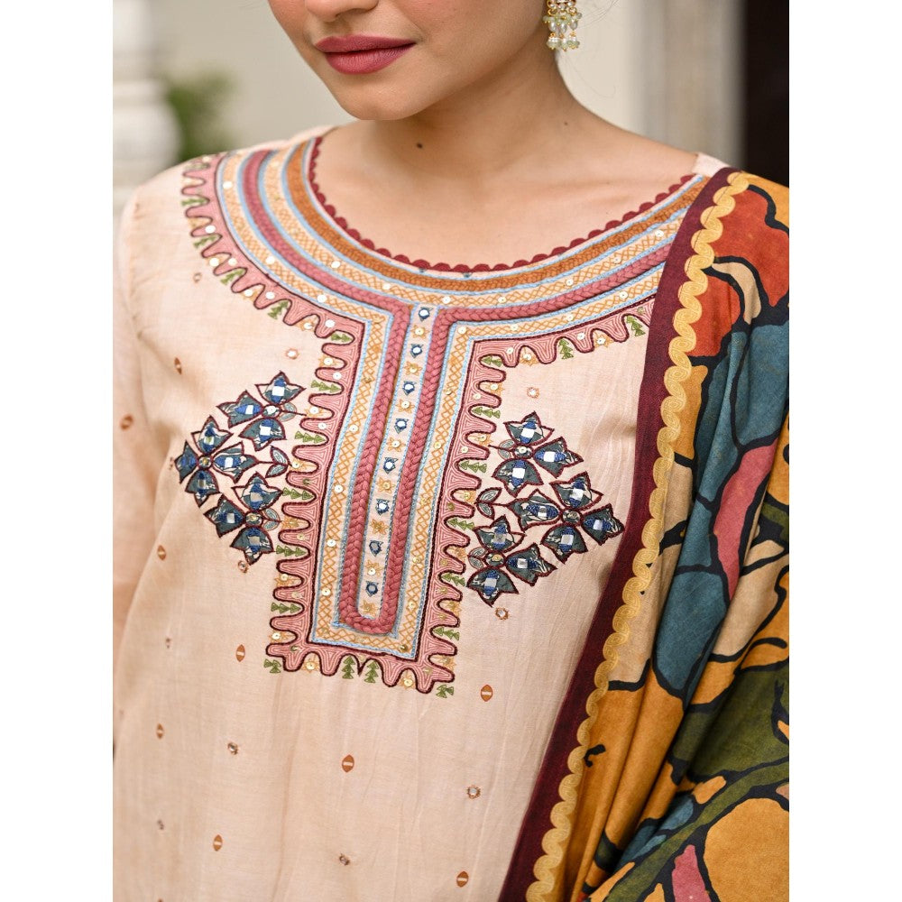 Mahee Jaipur Beige Pure Kalamkari Kurta With Pant And Dupatta