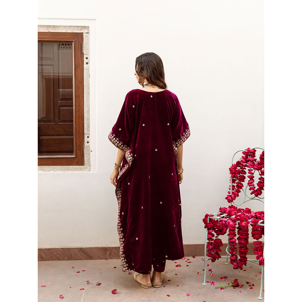 Maison Shefali Ibtida - Velvet Embroidered Kaftan with Pant (Set of 2)