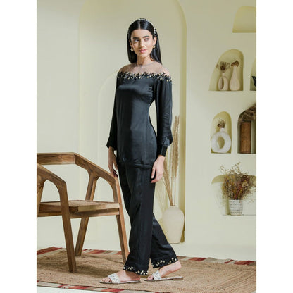 Maive Black Embroidered Co-Ord (Set of 2)