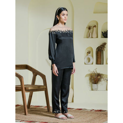 Maive Black Embroidered Co-Ord (Set of 2)