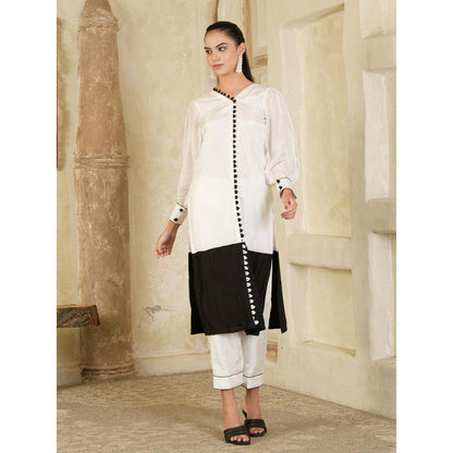Maive White & Black Colorblock Kurta and Pant (Set of 2)