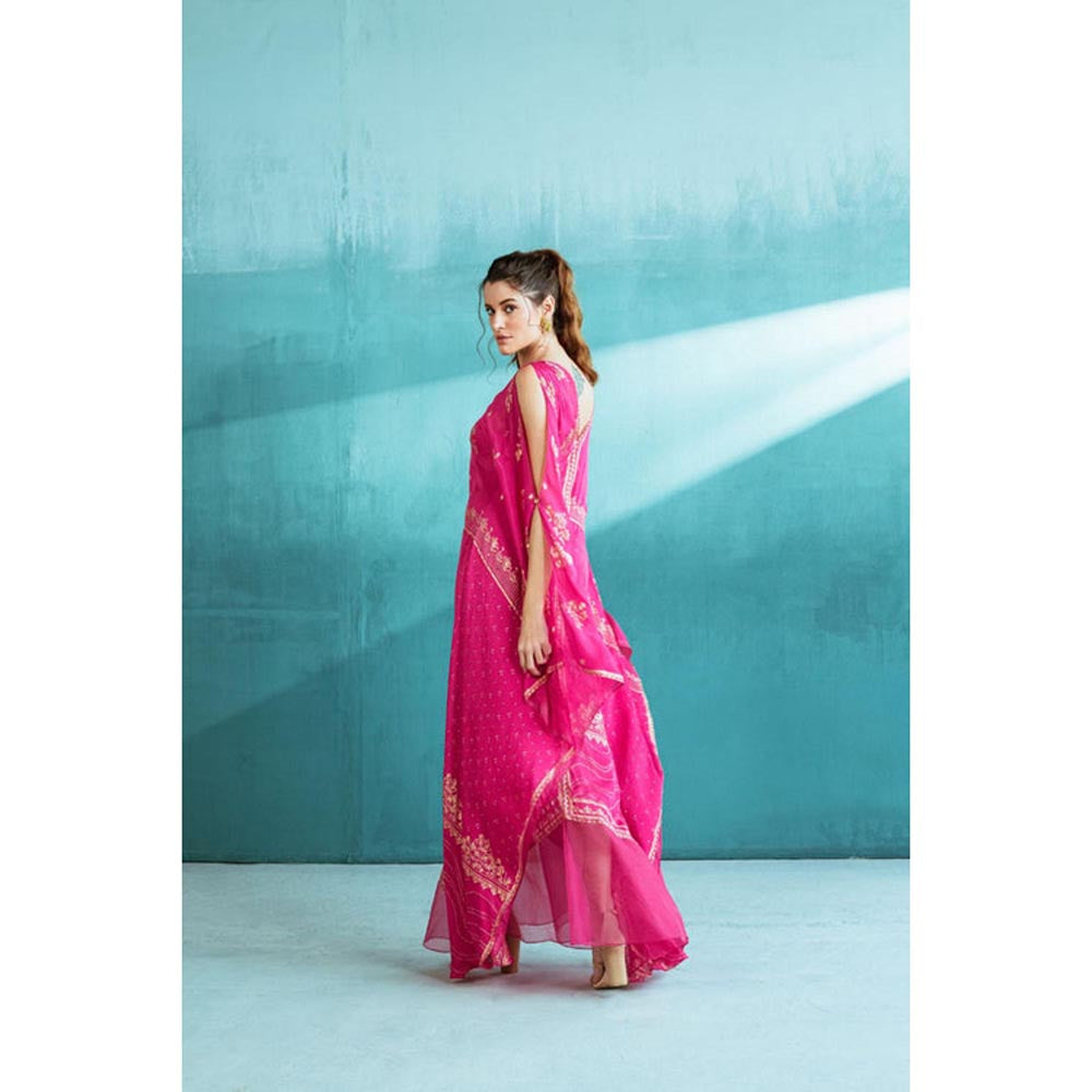 MANDIRA WIRK Women Chiffon Pink Kurta with Pant and Cape