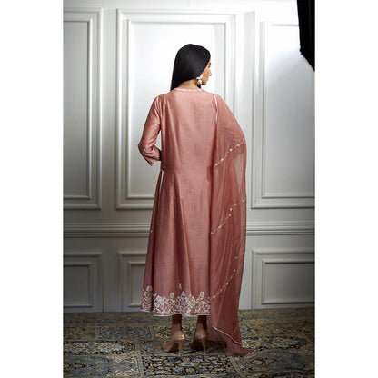 MANDIRA WIRK Women Chanderi Pink Kurta with Pant and Dupatta