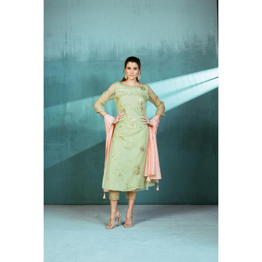 MANDIRA WIRK Women Chanderi Green Kurta with Pant and Dupatta