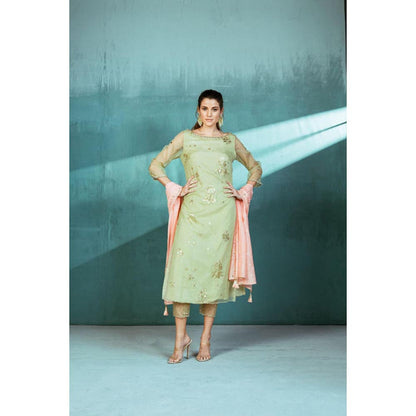 MANDIRA WIRK Women Chanderi Green Kurta with Pant and Dupatta