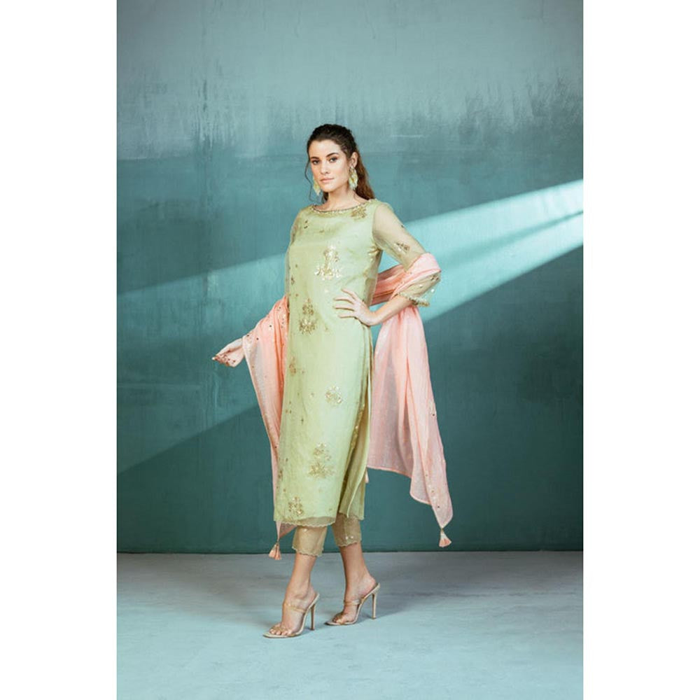 MANDIRA WIRK Women Chanderi Green Kurta with Pant and Dupatta