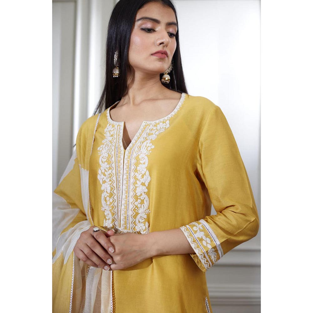 MANDIRA WIRK Women Chanderi Yellow Kurta with Pant and Dupatta