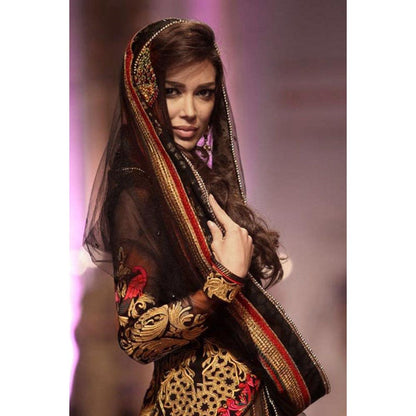 MANDIRA WIRK Sahar Biniaz Lehenga Blouse With Dupatta