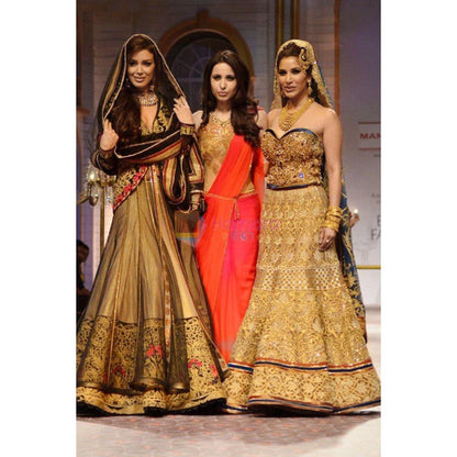 MANDIRA WIRK Sophie Chaudry Lehenga Blouse With Dupatta