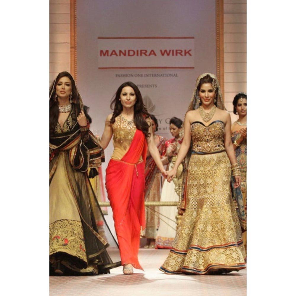 MANDIRA WIRK Sophie Chaudry Lehenga Blouse With Dupatta