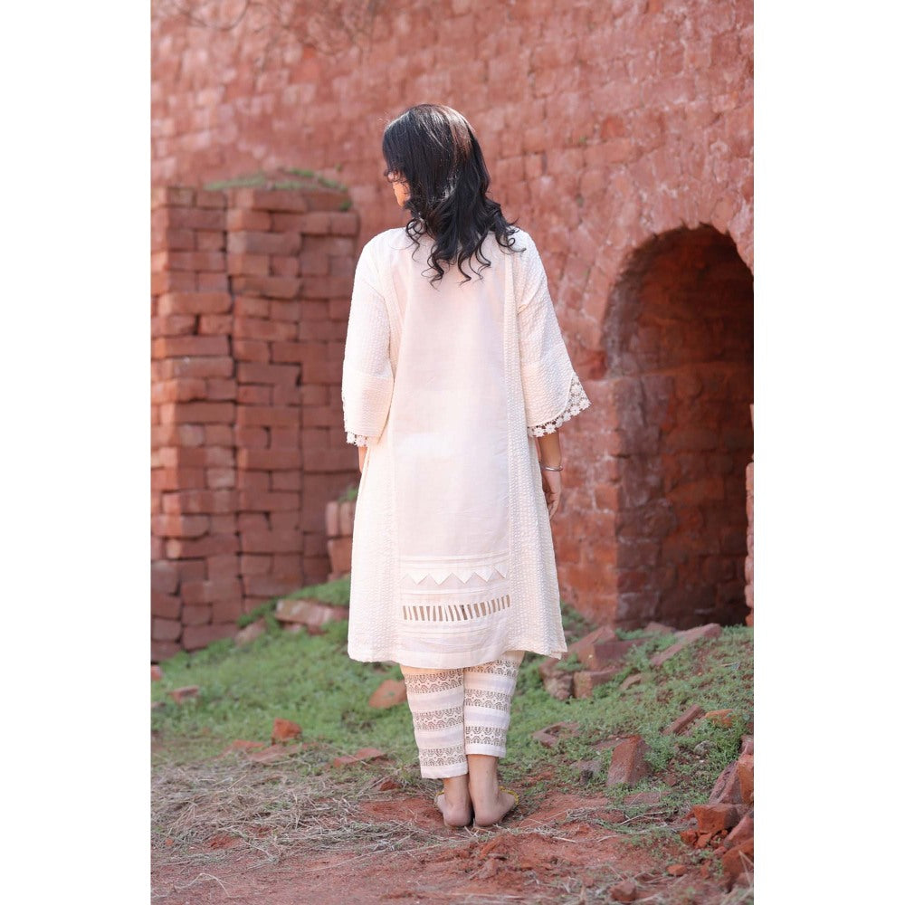 Mani Dua Khanna Ivory Thread Kurta with Pant (Set of 2)