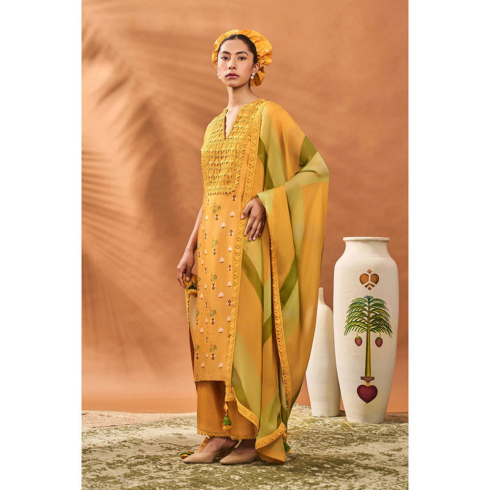 Masaba Yellow Spades Kurta with Pant and Dupatta (Set of 3)