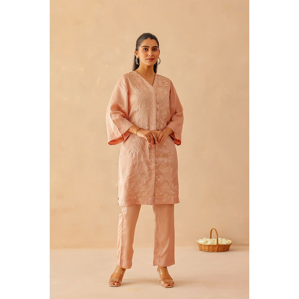 Masoomm Dusty Pink Lily Embroidered Kurta and Pant (Set of 2)
