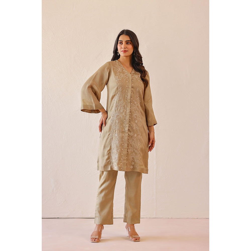 Masoomm Sage Green Lily Embroidered Kurta with Pant and Dupatta (Set of 3)